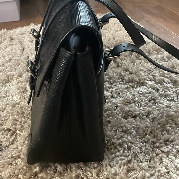 Louis Vuitton Epi Leather Segur MM handbag - Picture 4 of 10